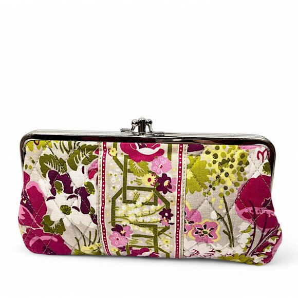 Vera Bradley Clutch Wallet Made Me Blush Flowal Closure Quilted Double Kisslock - Picture 1 of 9